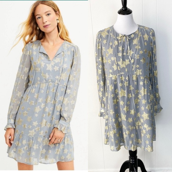 LOFT Dresses & Skirts - LOFT Dress Womens Medium Gray Gold Star Print Metallic Tiered Long Sleeve Lined